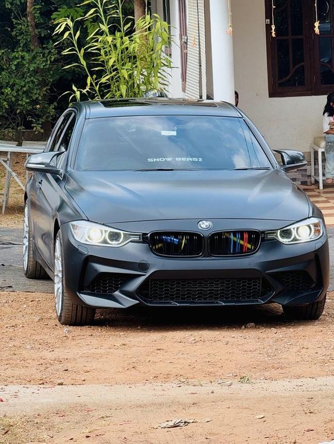 BMW 320D matblack