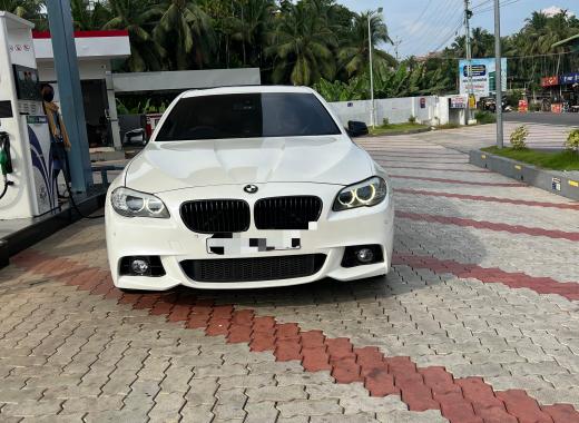 BMW 520D white