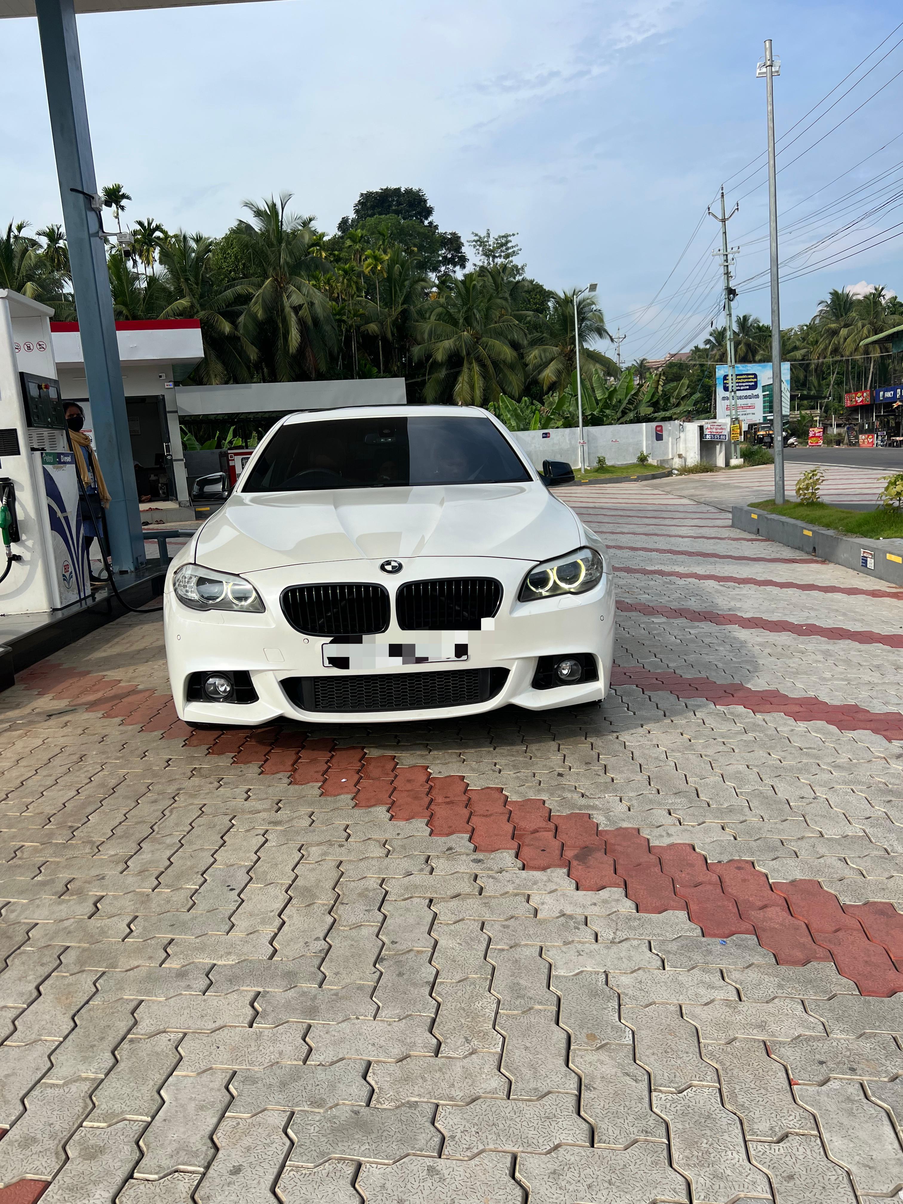 BMW 520D white