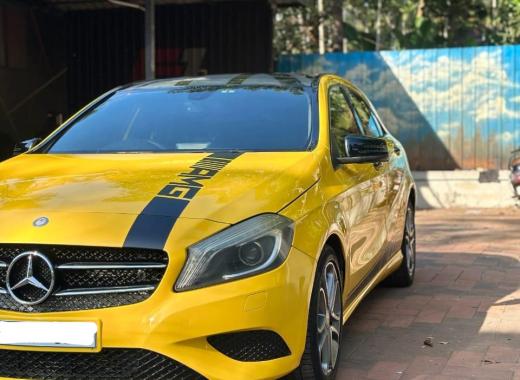 Benz A180 Yellow