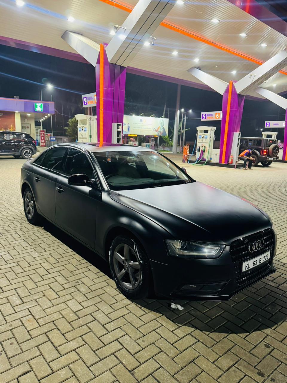 Audi A4 Matblack