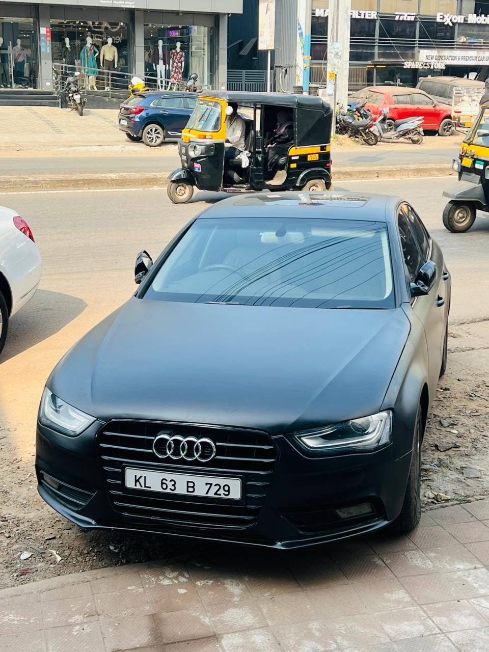 Audi A4 Matblack