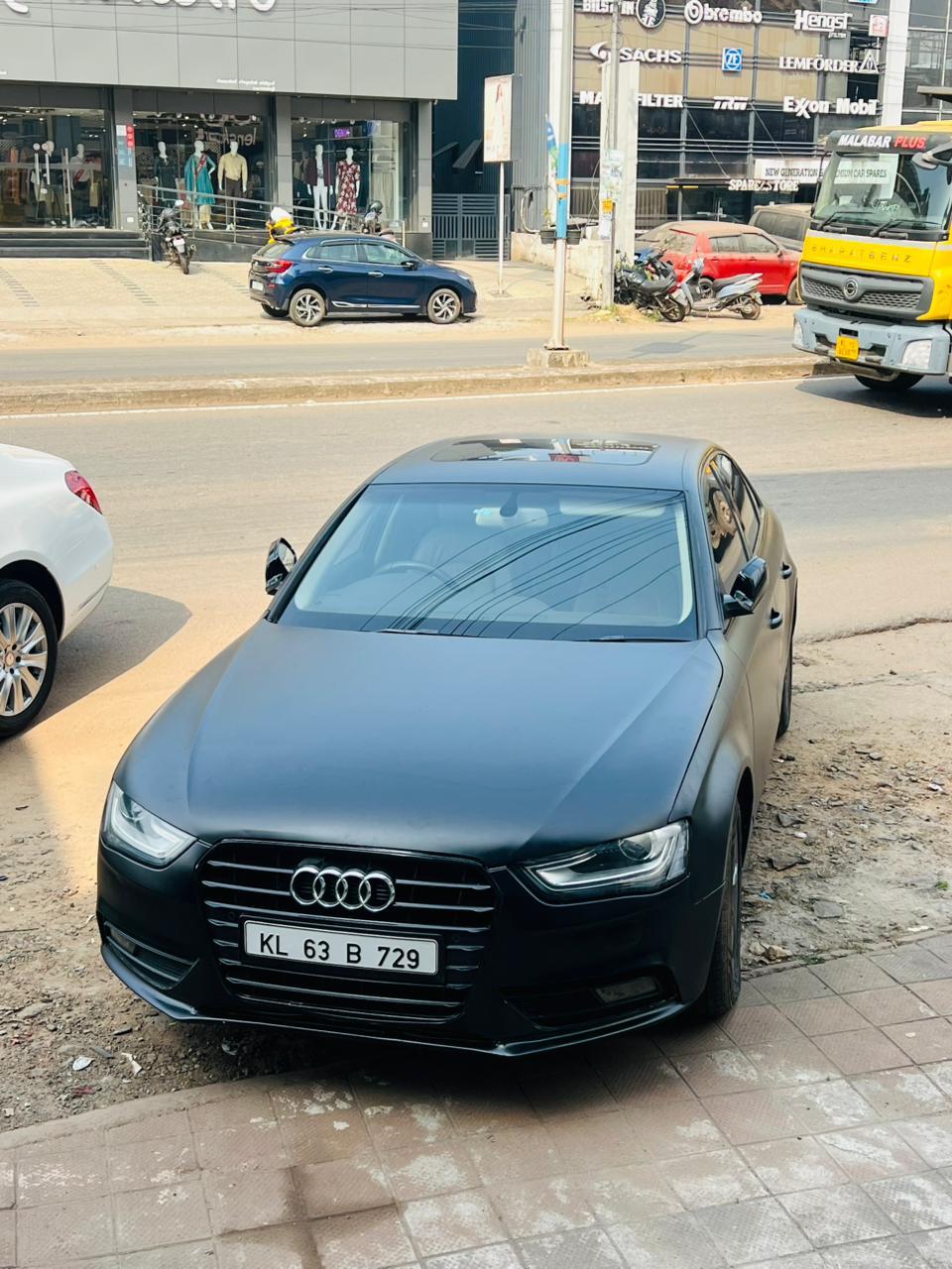 Audi A4 Matblack