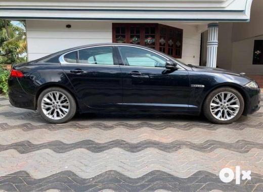 Jaguar XF Black