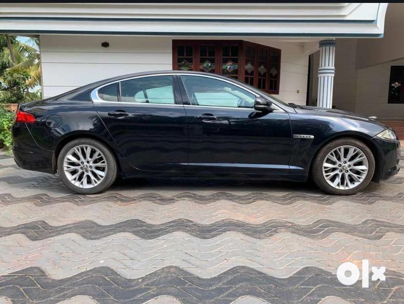 Jaguar XF Black