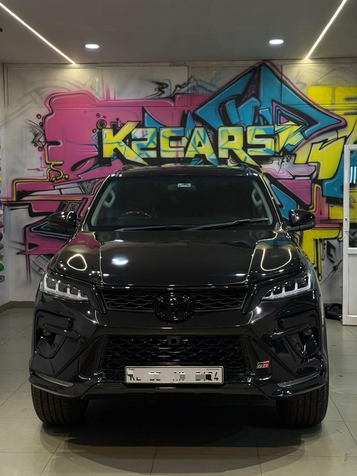 Toyota Legender Black