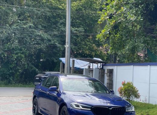 BMW M5 Blue