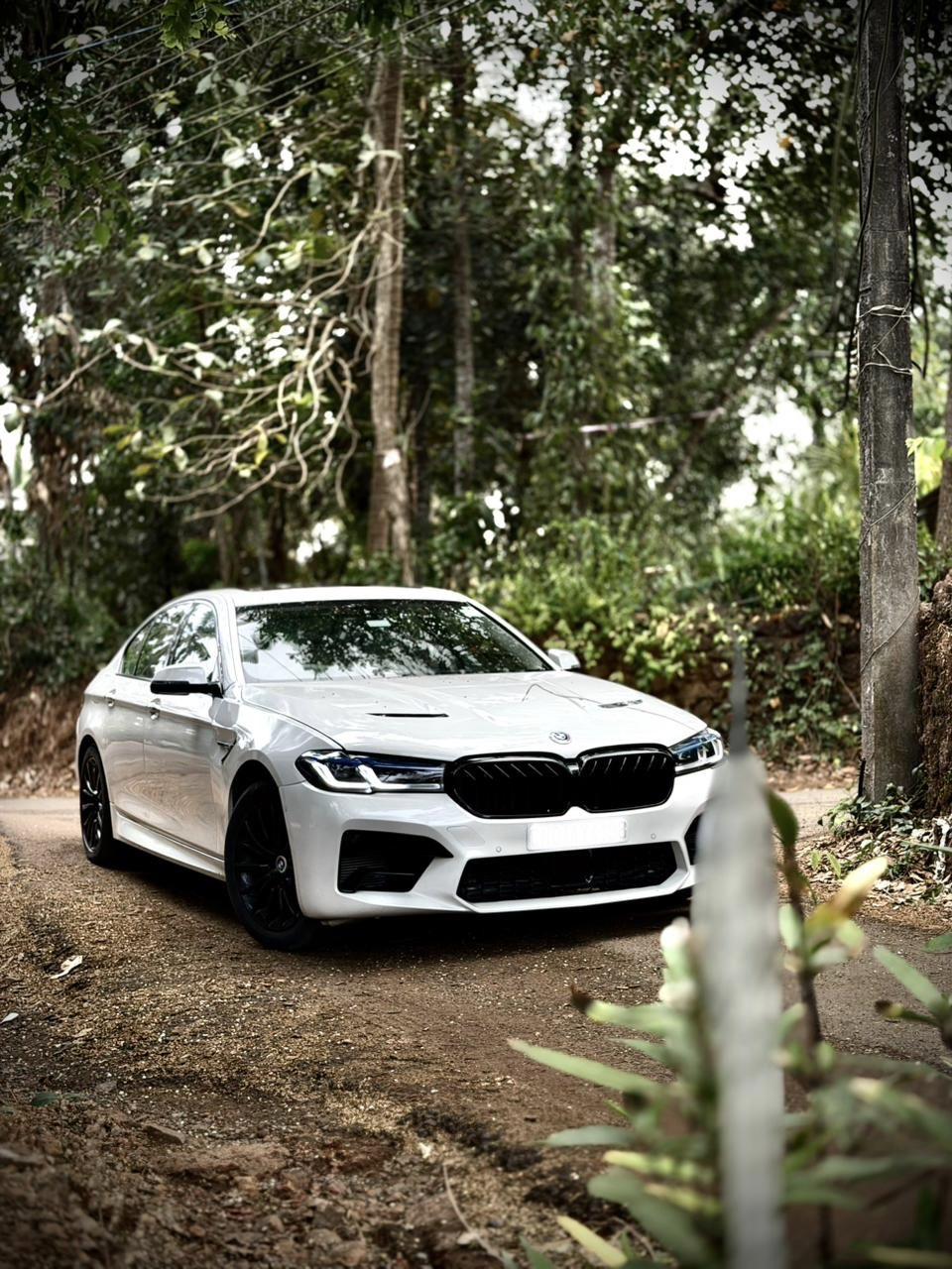 BMW M5 White