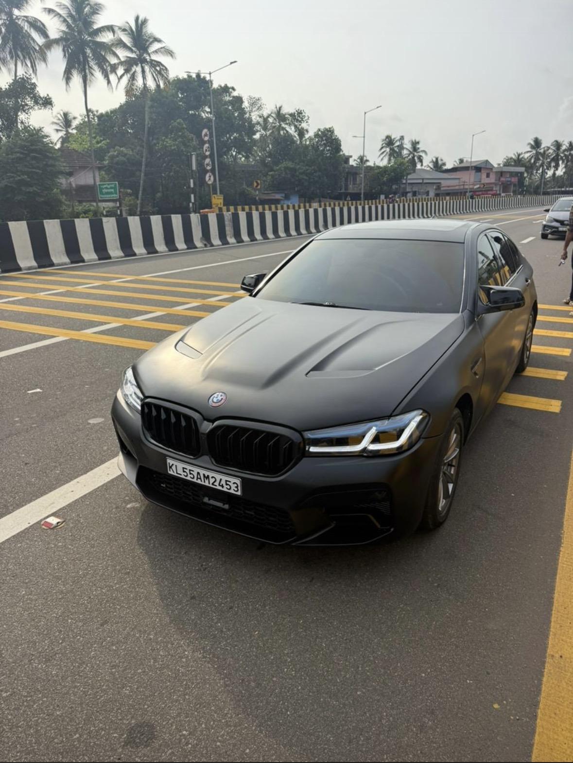 BMW M5 Matblack