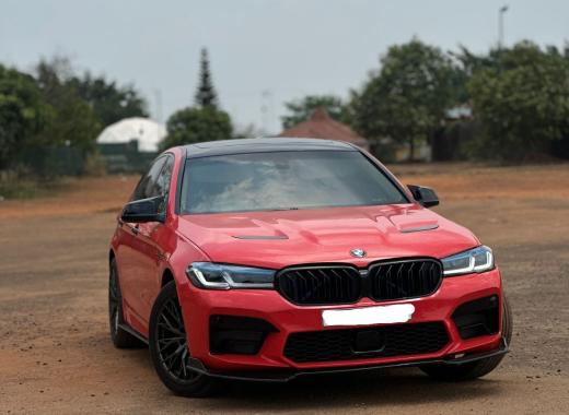 BMW M5 Red