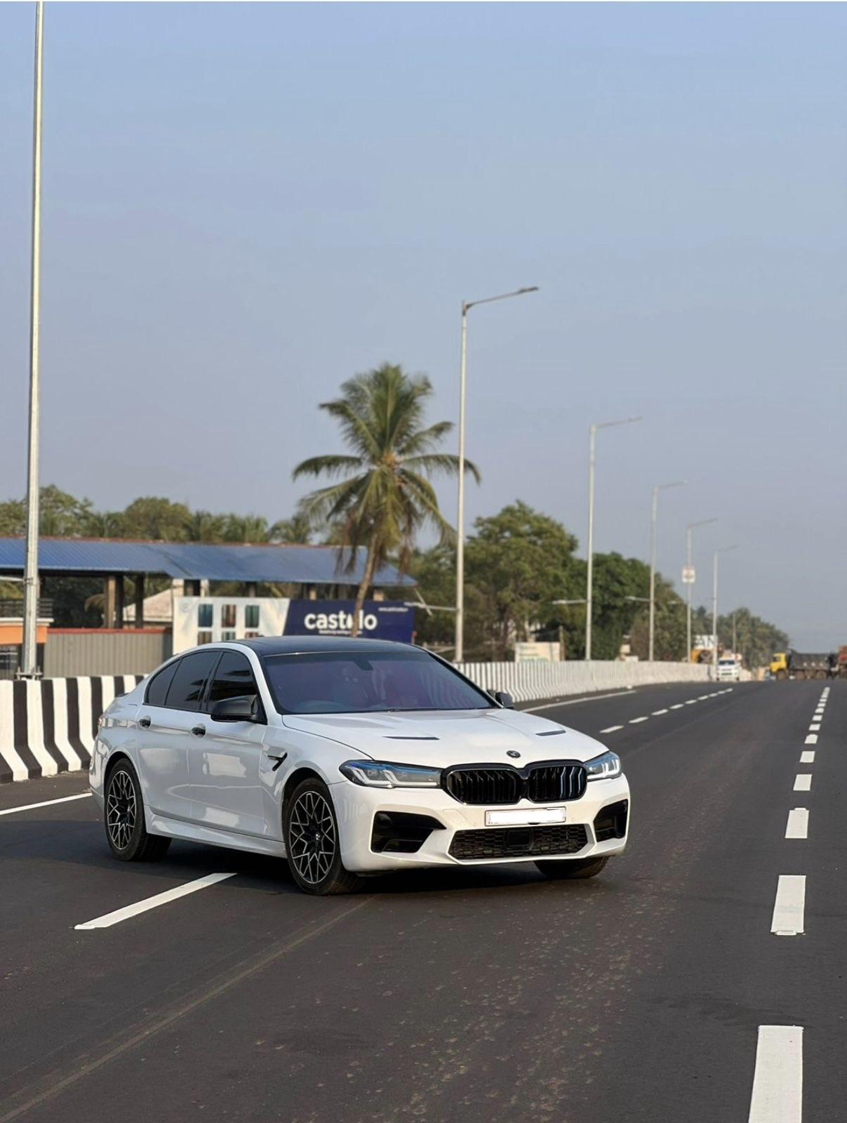 BMW M5 White