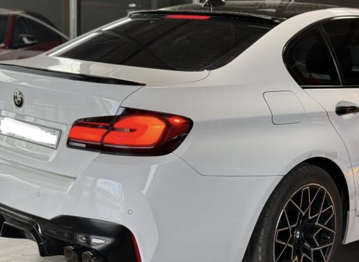 BMW M5 White