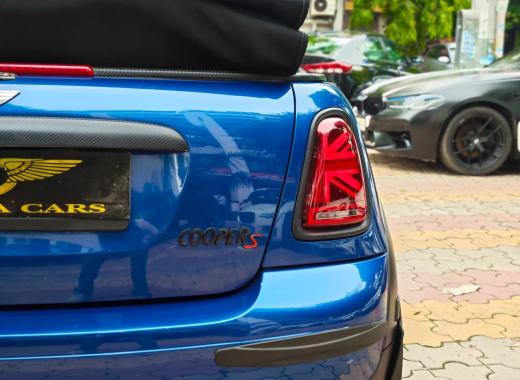Mini Cooper S Convertible Blue