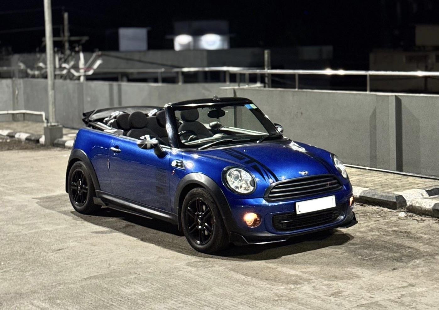 Mini Cooper S Convertible Blue